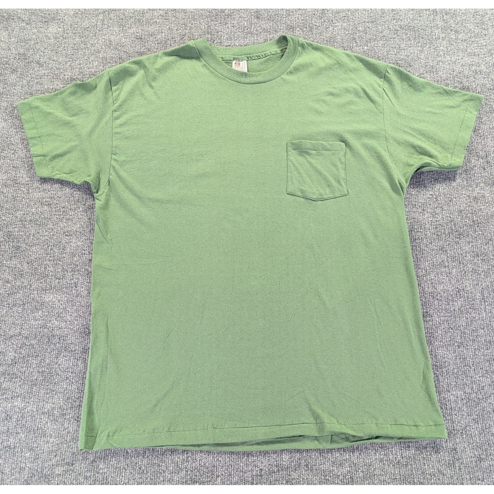 Vintage 90's Hanes‎ Tee Men's Size XL Pocket Single Stitch Green Made in Jamaica